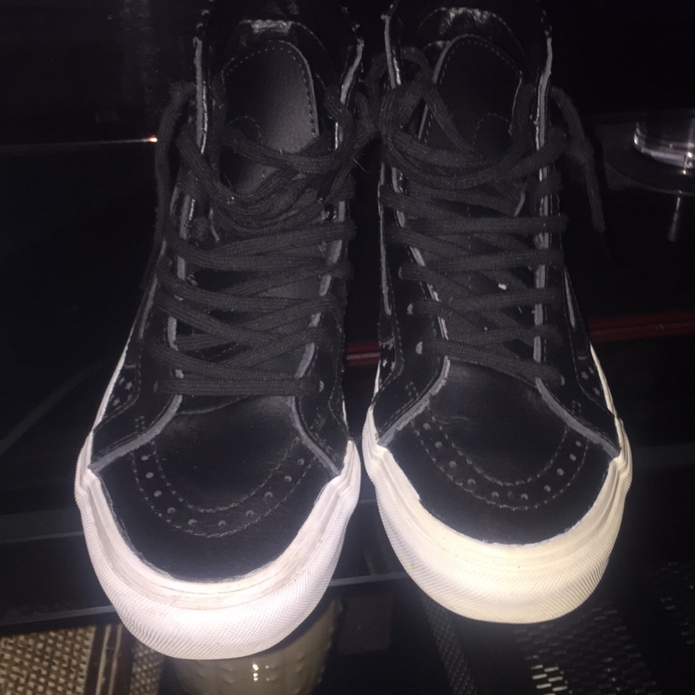 Vans size 6 women , 4.5 men